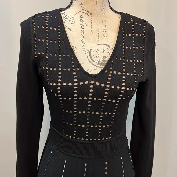 Calvin Klein dress 🔥 - Picture 2 of 6